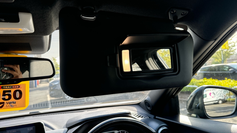 Nissan Juke 1.0 DiG-T N-Connecta 5dr Petrol Hatchback